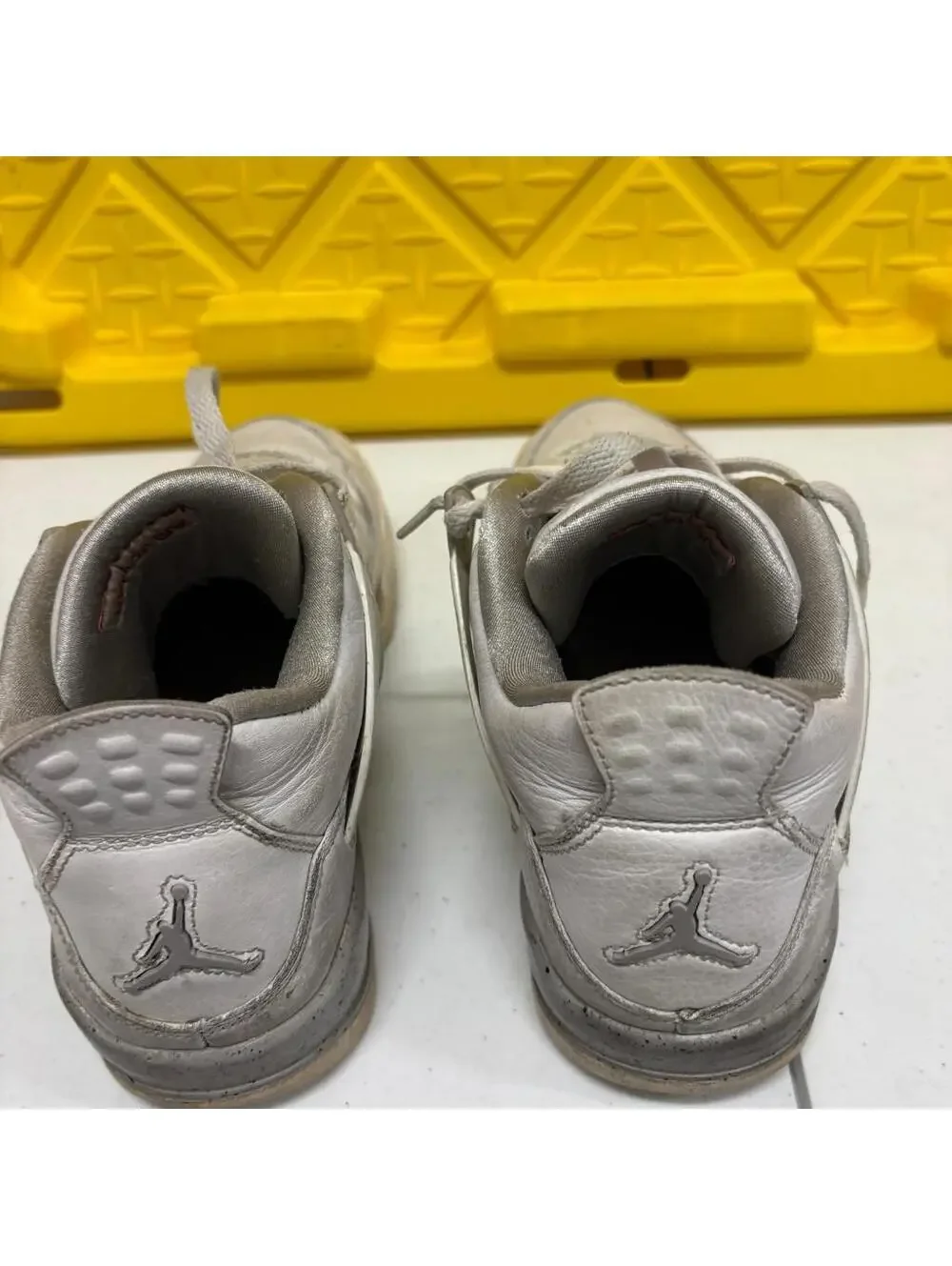 Jordan 4 Retro White Oreo Tech Grey GS DJ4699-100 Size 6.5Y Mens 6.5 Sneakers